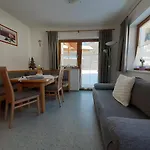 Larcher Apartman *