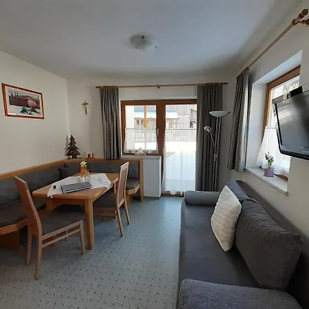 Larcher Apartment